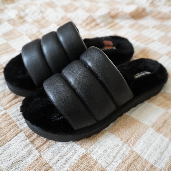 Ugg Koolaburra Black Faux-Fur Foam Cushion Slides/Sandals - Size 8 - Picture 2 of 8